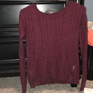 Maroon sweater